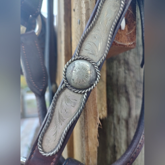 Vintage Leather Horse Show Halter with Matching Lead - Picture 11 of 13